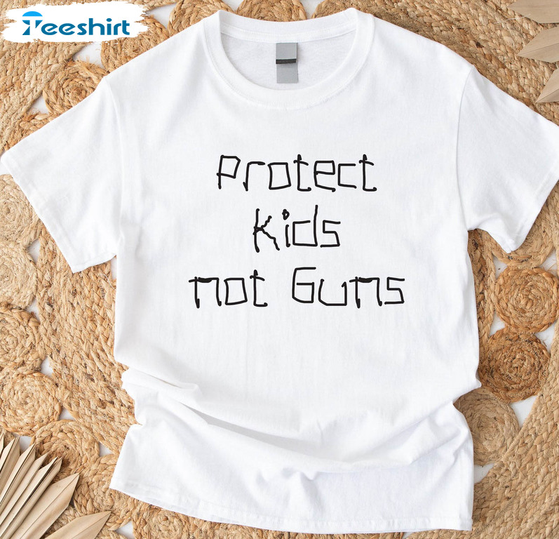 Protect Kids Not Guns Shirt, Pray For Tennessee Short Sleeve Sweatshirt
