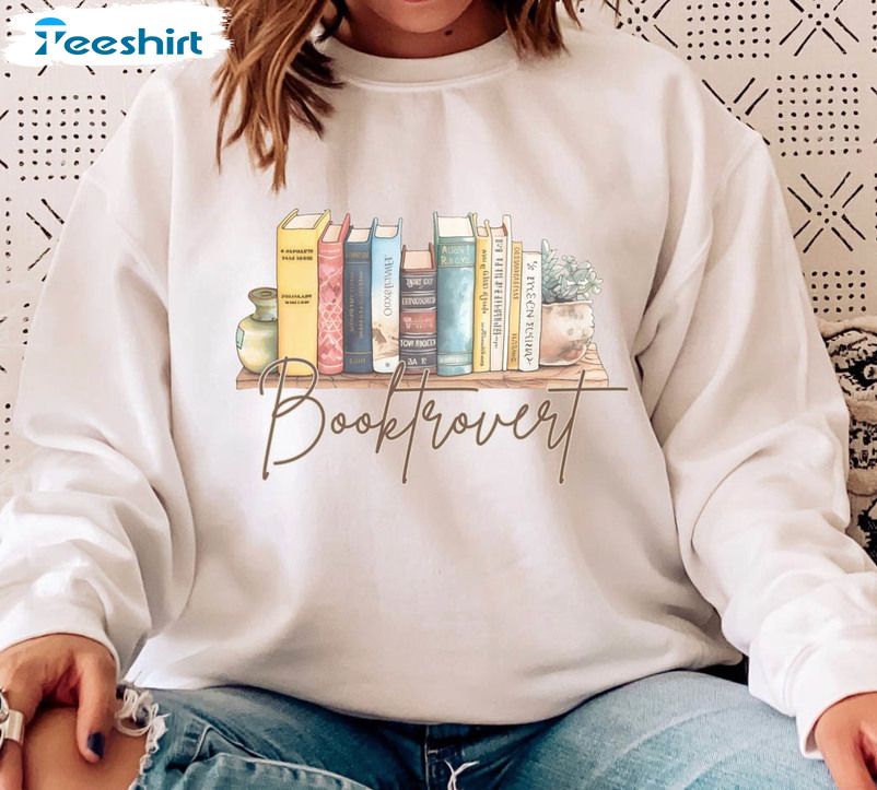 Booktrovert Trendy Shirt, Cute Book Lover Crewneck Unisex T-shirt