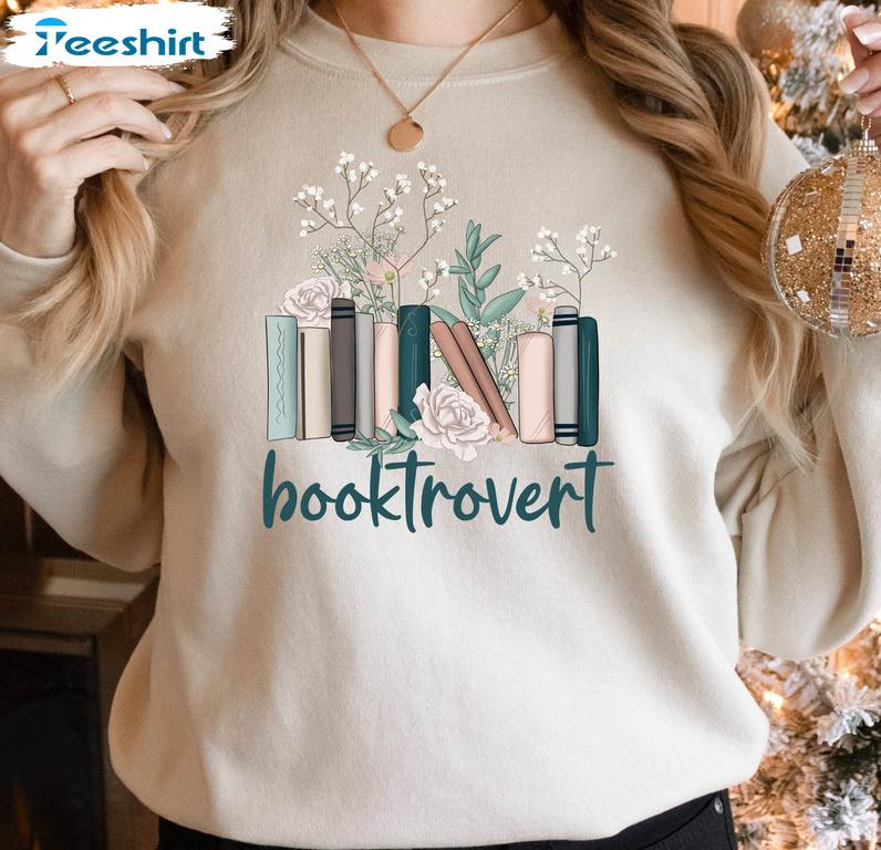 Booktrovert Sweatshirt , Librarian Teacher Long Sleeve Unisex Hoodie