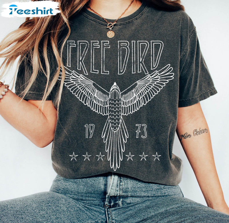 Free Bird Trending Shirt, Boho Thunderbird Unisex Hoodie Short Sleeve