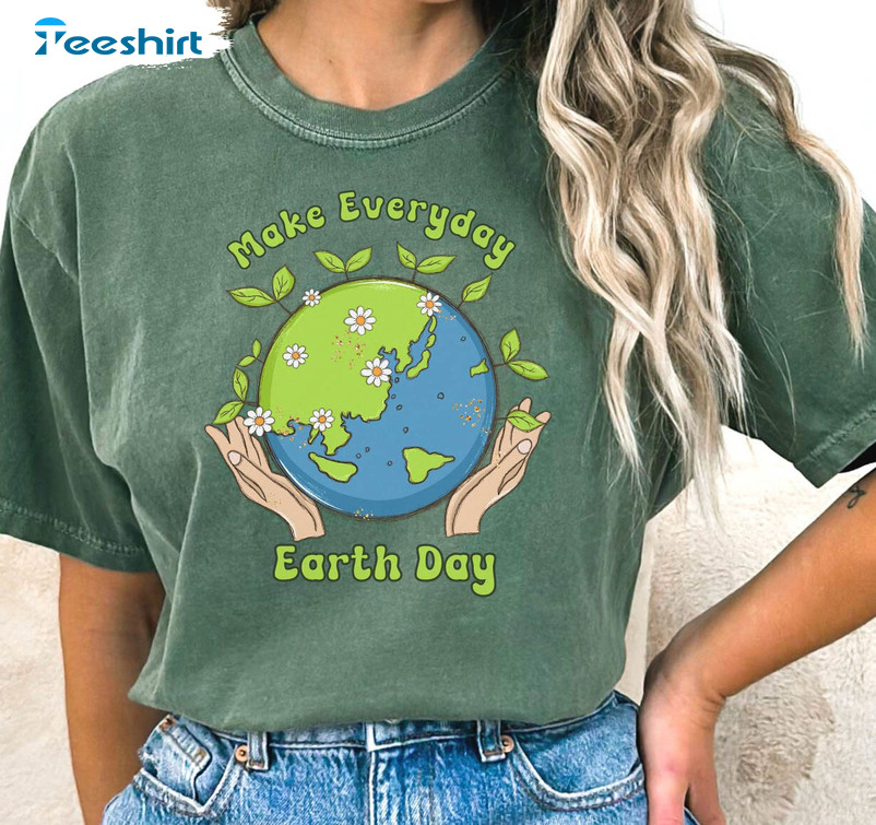 Vintage Make Everyday Earth Day Shirt, Retro Nature Lover Sweatshirt Unisex Hoodie