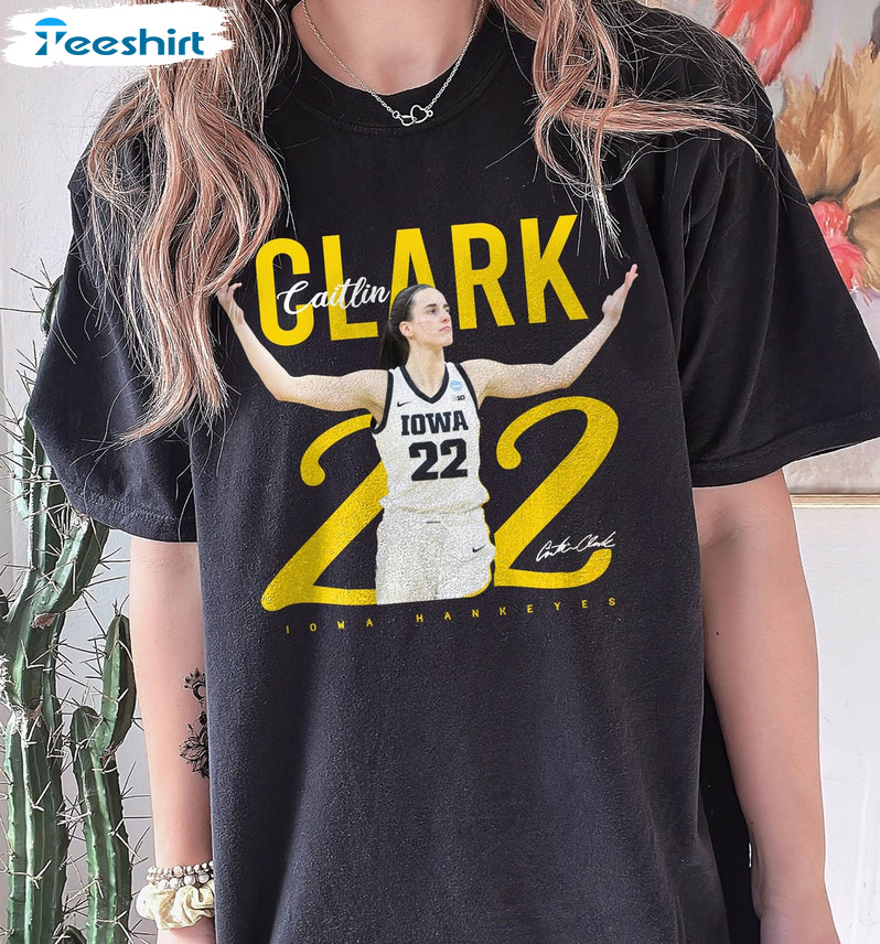 Caitlin Clark 22 Shirt, Basketball Trending Crewneck Sweatshirt