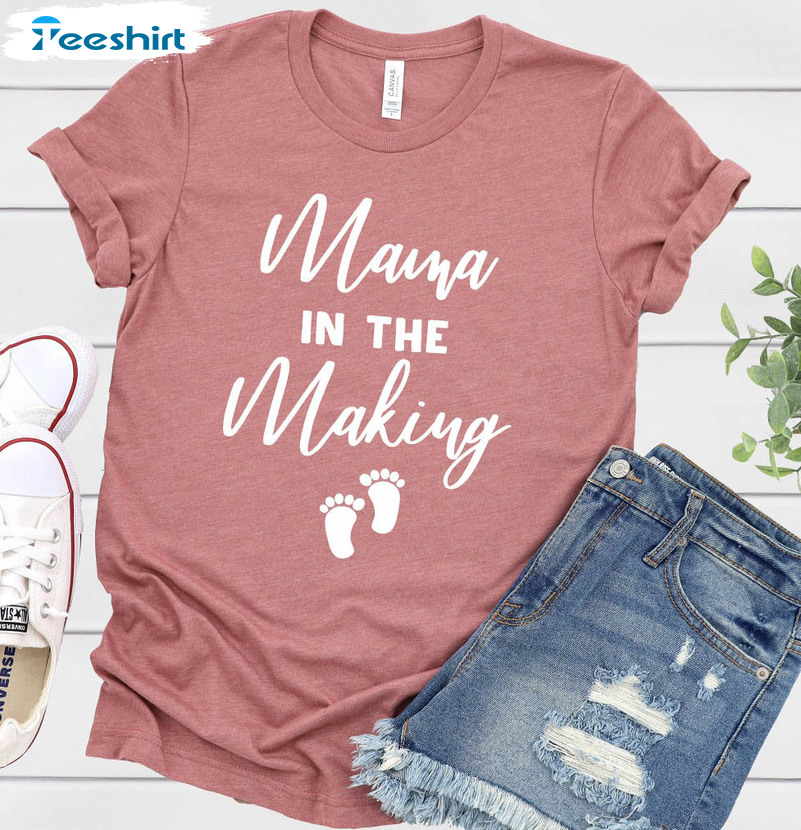 Mama In The Making Vintage Shirt, Pregnancy Reveal Mama To Be Mommy Sweater Unisex T-shirt