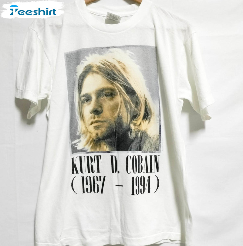 Kurt Cobain Trendy Shirt, Acoustic Portrait Short Sleeve Unisex T-shirt