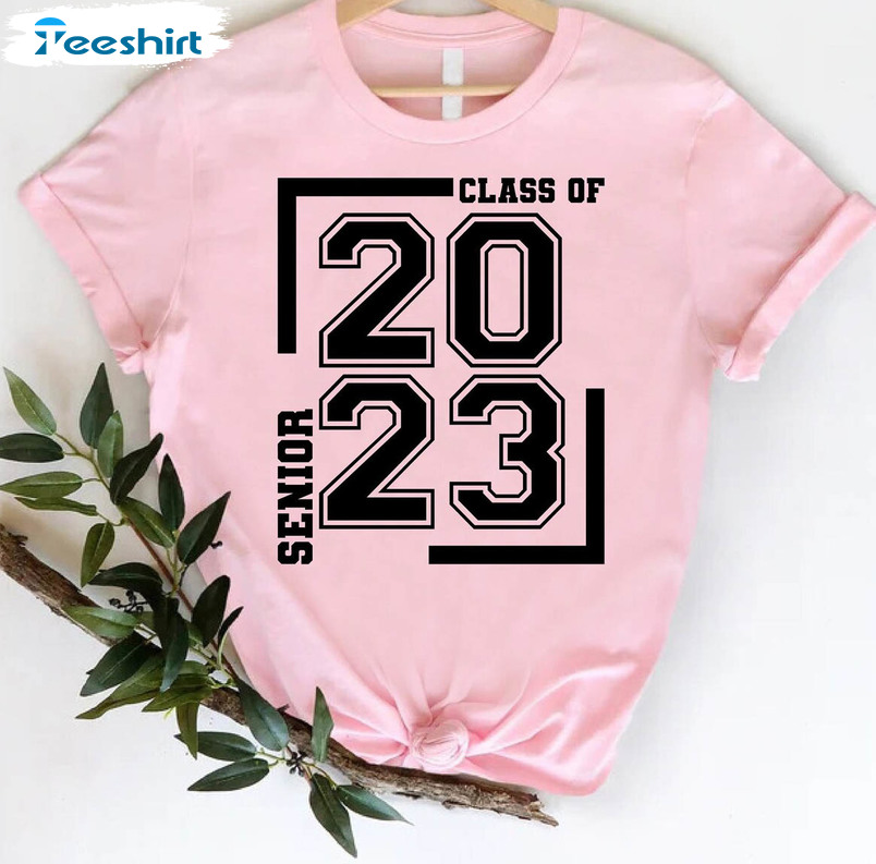 Senior 2023 Shirt, Graduate Crew Short Sleeve Unisex Hoodie