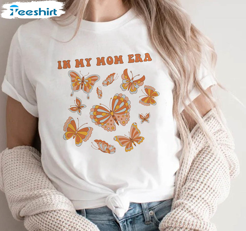 Mom Era Butterfly Shirt, Mama Est 2023 Crewneck Unisex T-shirt