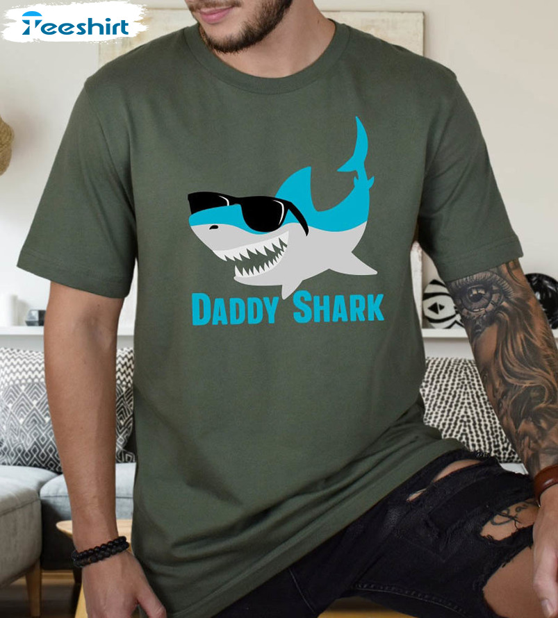 Cool Daddy Shark Shirt For Best Fathers Day