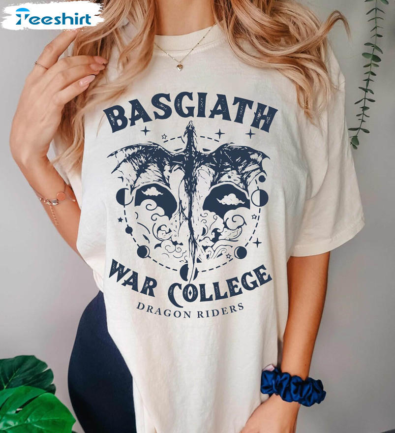 Basgiath War College Trendy Shirt, Dragon Riders Quadrant Short Sleeve Unisex T-shirt