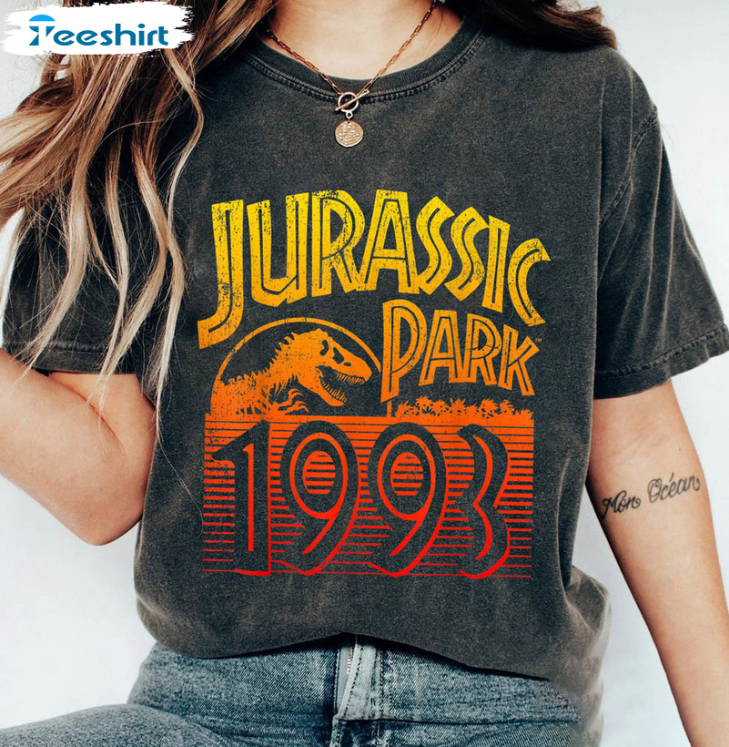 Jurassic Park 1993 Retro Shirt, T Rex Dinosaur Unisex Hoodie Sweater