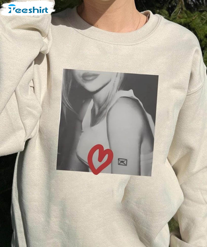 Emails I Can't Send Tour Shirt, Sabrina Unisex Hoodie Short Sleeve