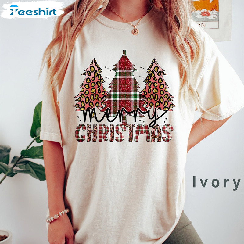 Christmas Trees Comfort Unisex T-shirt, Vintage Pine Trees Crewneck Shirt For Christmas