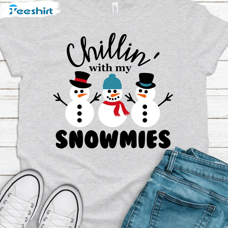 Chillin With My Snowmies Graphic Art Shirt, Snowman Family Unisex Hoodie, Christmas Snowman Short Sleeve For Teens