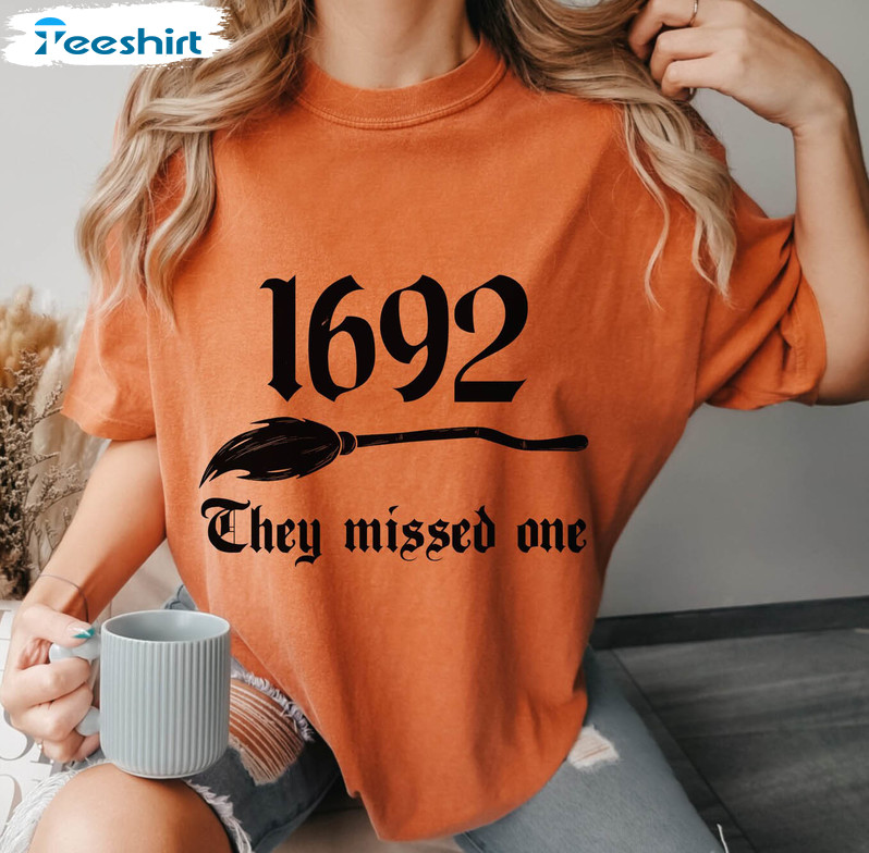 Retro Salem Massachusetts 1692 They Missed One Shirt, Salem Witch Trials Short Sleeve Unisex T-shirt