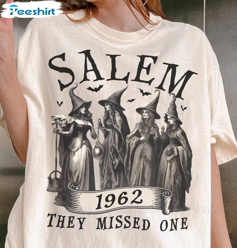 Salem Witch Funny Shirt, Massachusetts Witch Trials Unisex Hoodie Crewneck