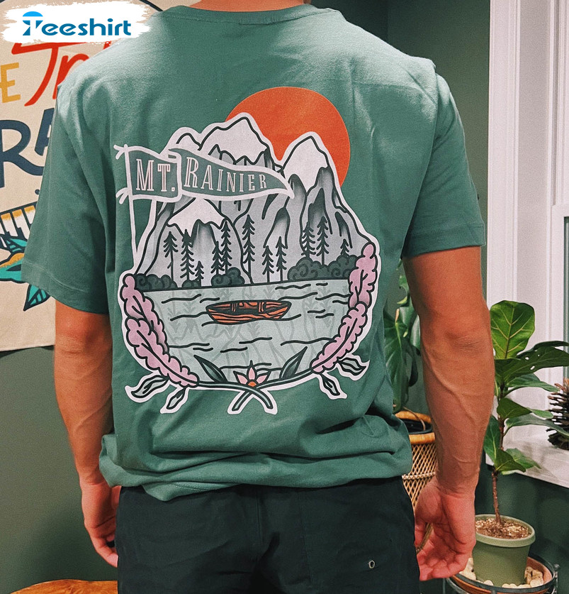 Mt Rainier Shirt, American Traditional Unisex Hoodie Short Sleeve