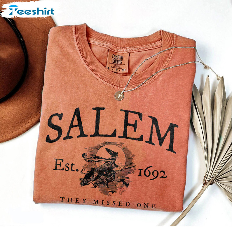 Vintage Salem 1692 They Missed One Shirt, Comfort Colors Halloween Crewneck Unisex T-shirt