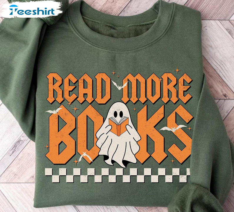 Read More Books Halloween Funny Shirt, Retro Teacher Long Sleeve Unisex Hoodie