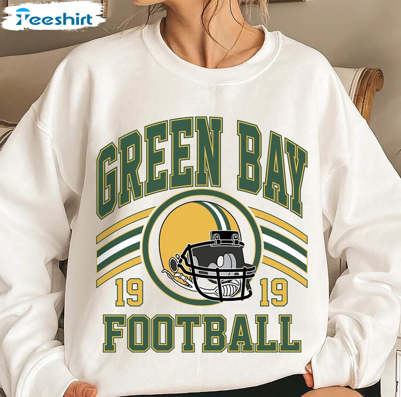 Green Bay Packers TShirt, Trendy Vintage Retro Style NFL Unisex