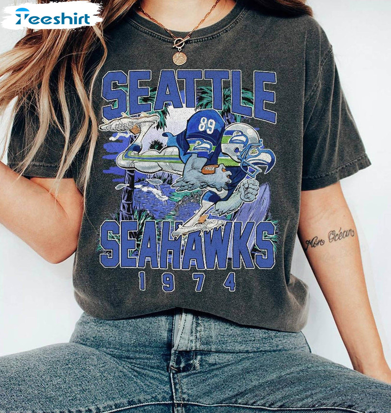 Vintage Seattle Football Shirt, Seahawks School Spirit Short