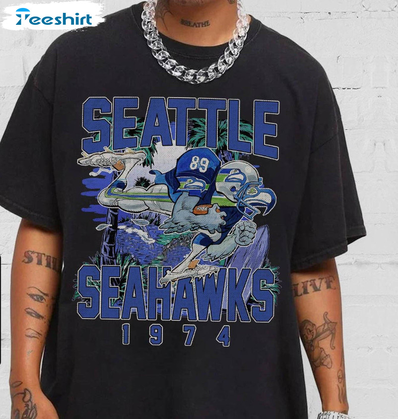 Vintage Seattle Football Shirt, Seahawks School Spirit Short