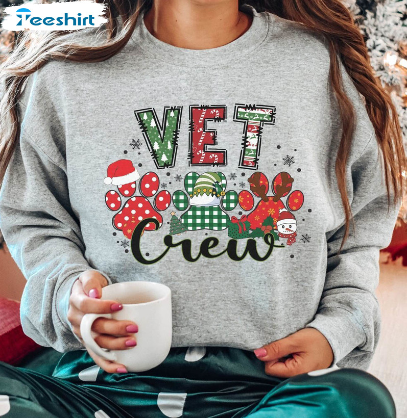 Vet Tech Christmas Shirt, Vet Med Xmas Crewneck Sweatshirt Unisex Hoodie