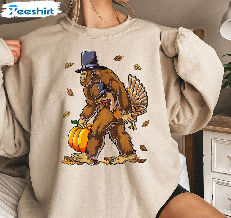 Thanksgiving Turkey Shirt, Bigfoot Pilgrim Turkey Tee Tops Hoodie