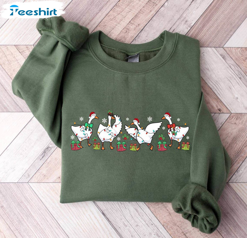 Funny Goose Christmas Lights Shirt, Farm Animal Christmas Tee Tops Unisex Hoodie