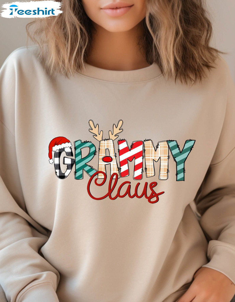 Grammy Claus Shirt, Trendy Christmas Unisex Hoodie Short Sleeve