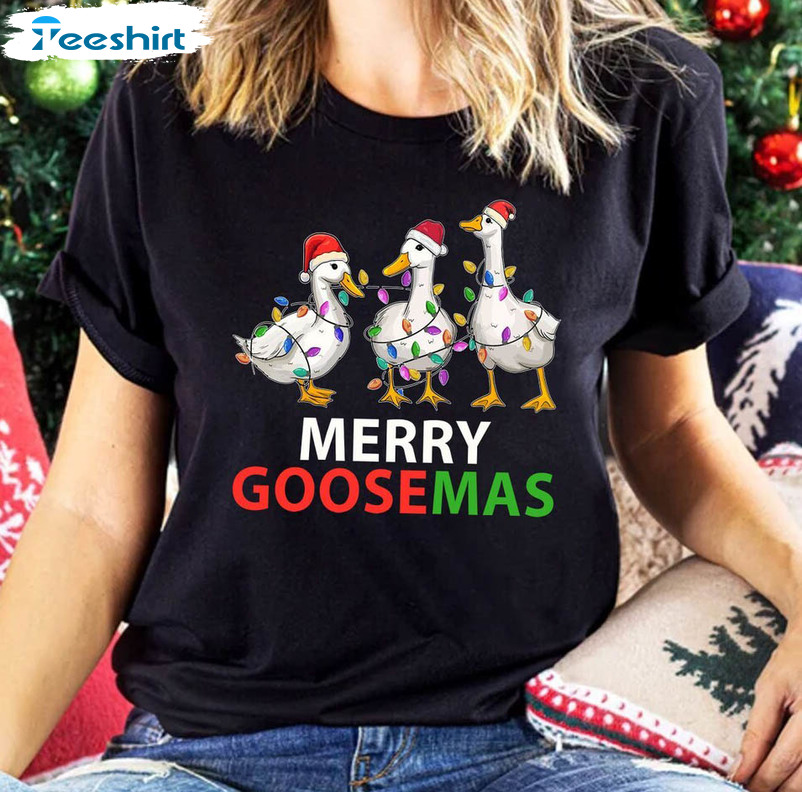 Merry Goosemas Shirt , Retro Goose Christmas Long Sleeve Unisex Hoodie