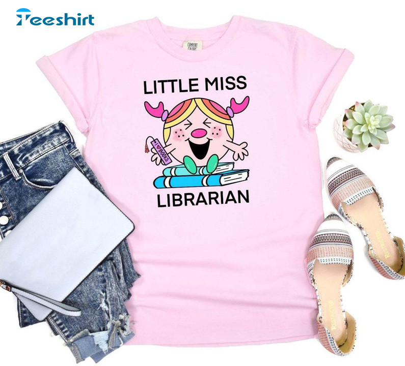 Lm Librarian Trendy Shirt, Xmas Long Sleeve Sweater