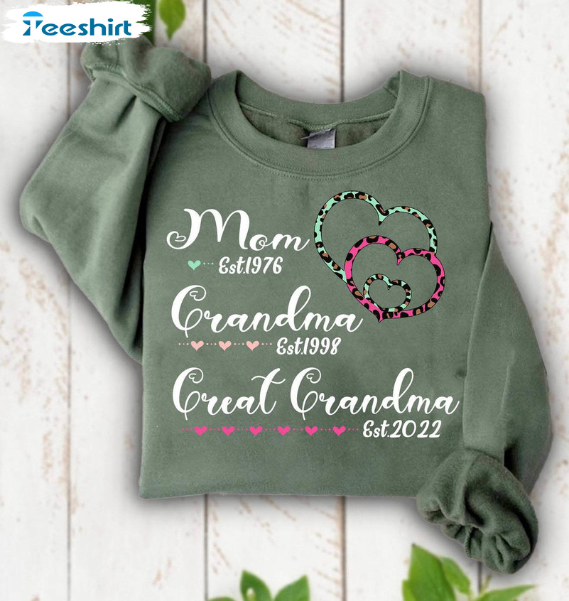 Unique Mom Grandma Great Grandma Sweatshirt, Grandkid Names T Shirt Sweater