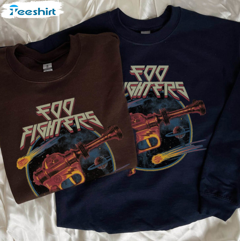 Cool Design Foo Fighters Tour Shirt, The Gun Aesthetic Band Sweatshirt Short Sleeve