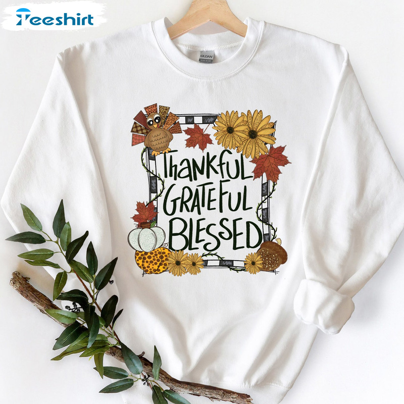 THANKFUL GRATEFUL BLESSED Graphic Crewneck Tee - Gray / S