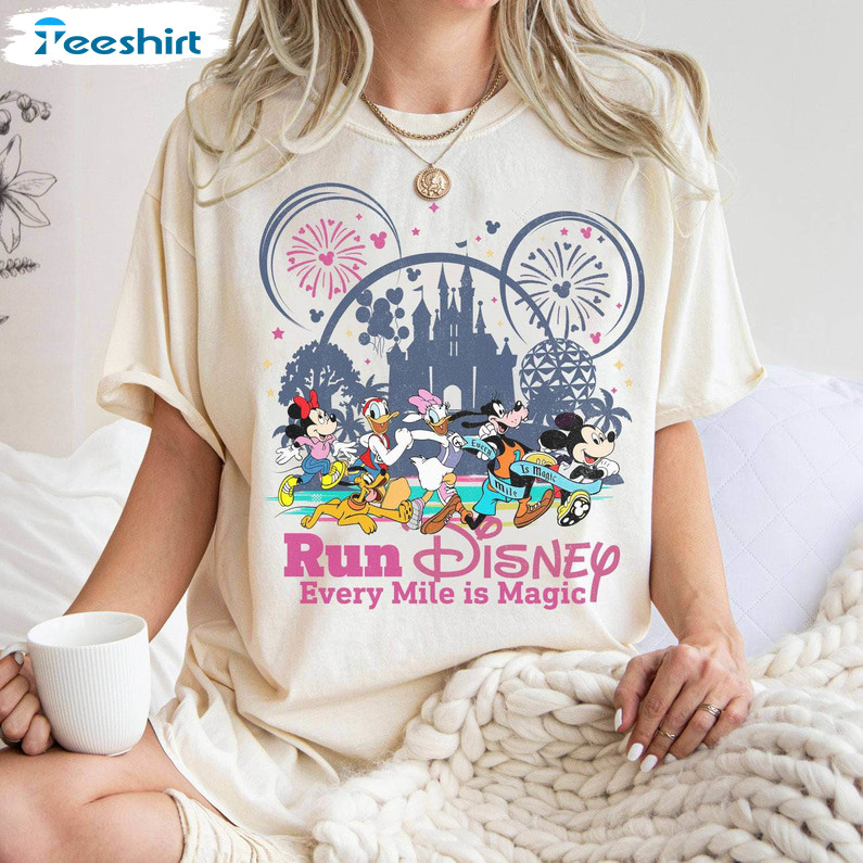 Cute Mickey And Friends Run Disney T Shirt, Trendy Hollywood Studios Shirt Tee Tops
