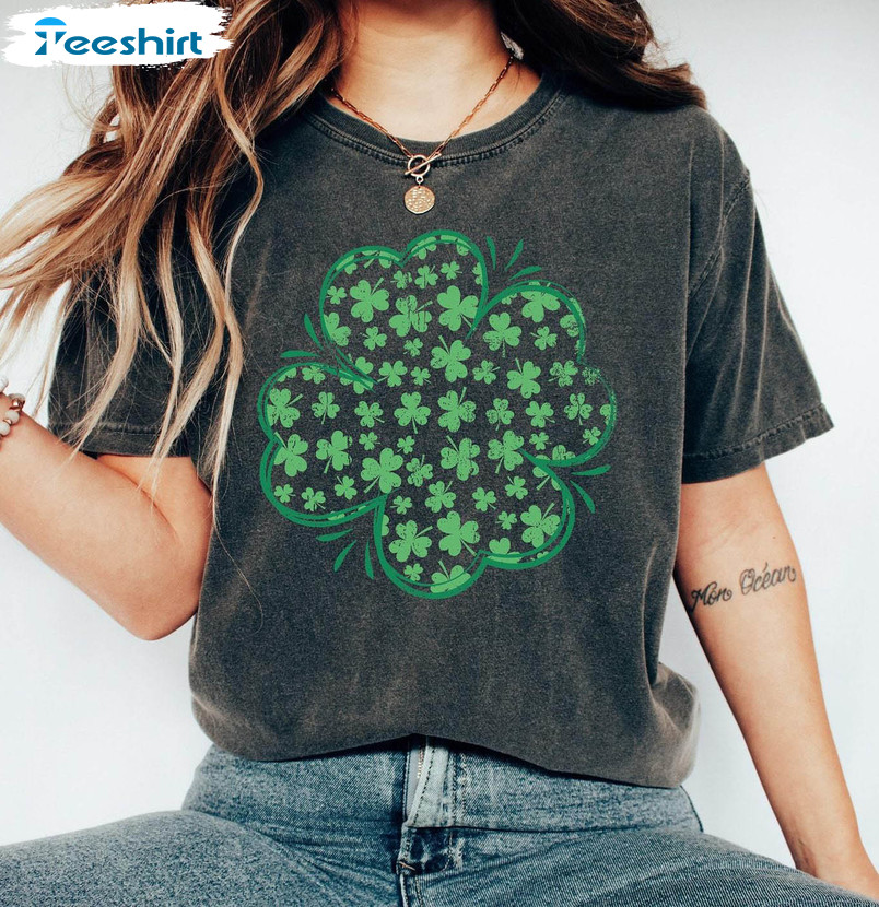 Cute Shamrock Sweatshirt , Must Have Womens Lucky Long Sleeve Sweater