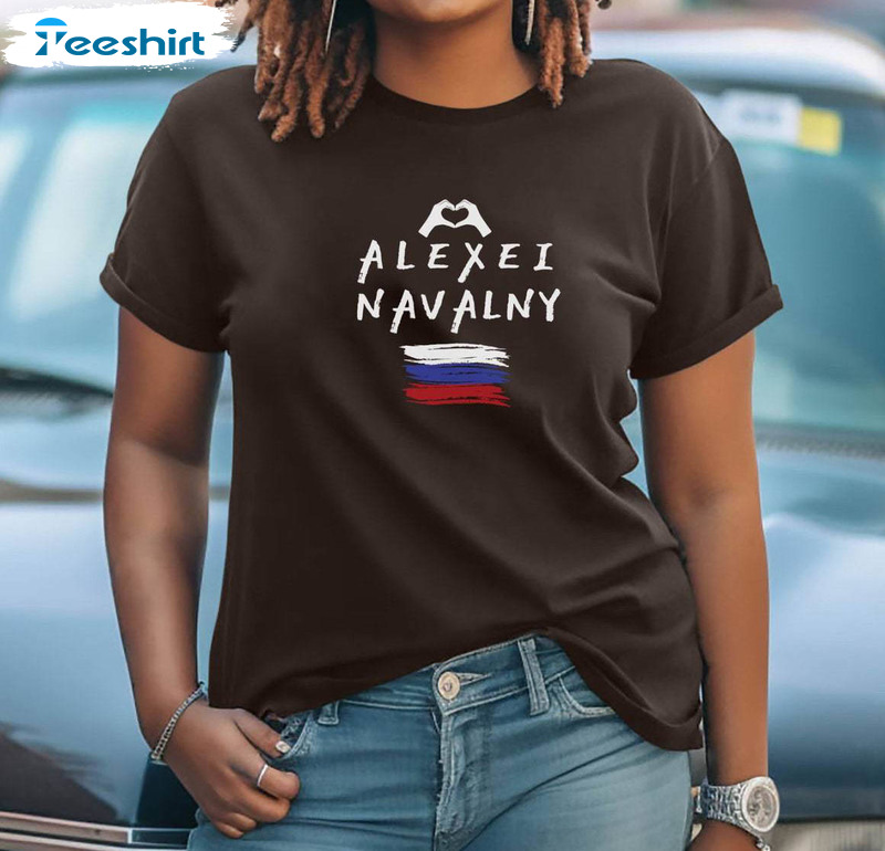 Alexei Navalny Retro Shirt, Putin Rival Should Be Remembered Unisex Hoodie Long Sleeve