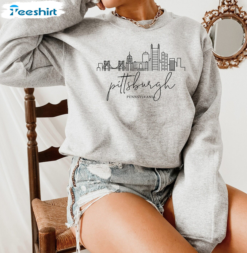 Pittsburgh Pennsylvania Sweatshirt - Pittsburgh Skyline Short Sleeve Unisex T-shirt