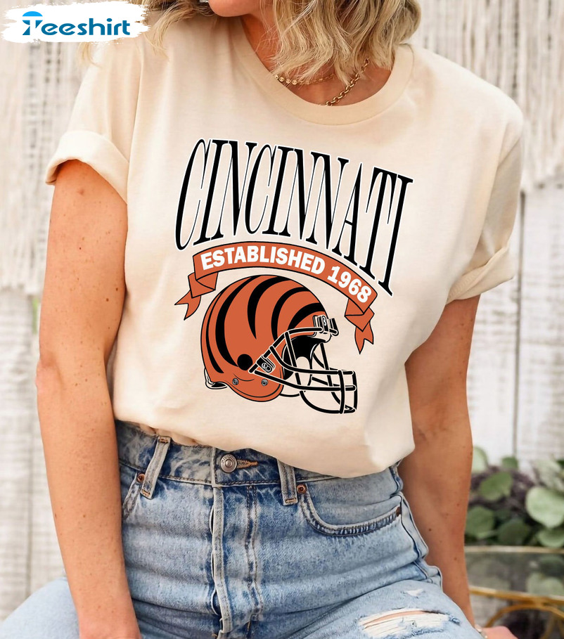 Vintage Cincinnati Football Crewneck Sweatshirt / T-shirt 