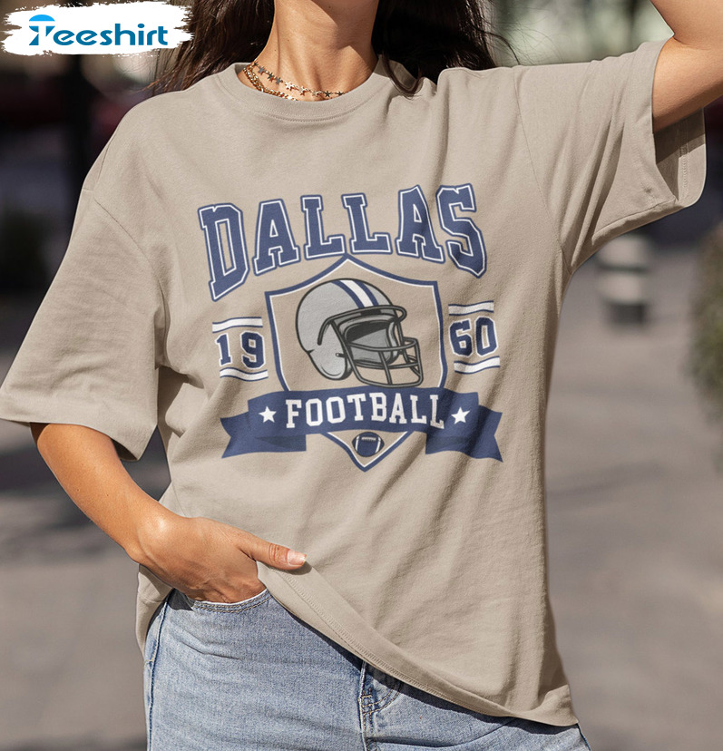 Official Dallas 1960 Cowboys Football Helmet Vintage T-shirt