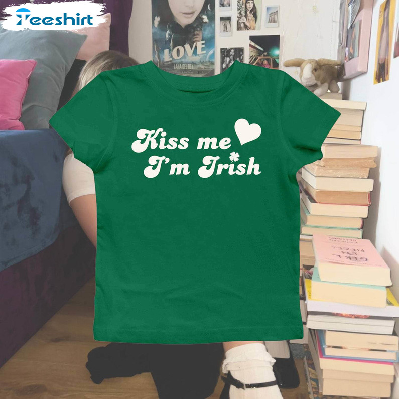 Kiss Me I'm Irish Shirt, St Patricks Day Crewneck Sweatshirt Sweater