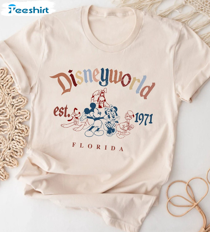 Disneyworld Est 1971 Shirt - Mickey And Friends Christmas Sweatshirt Crewneck