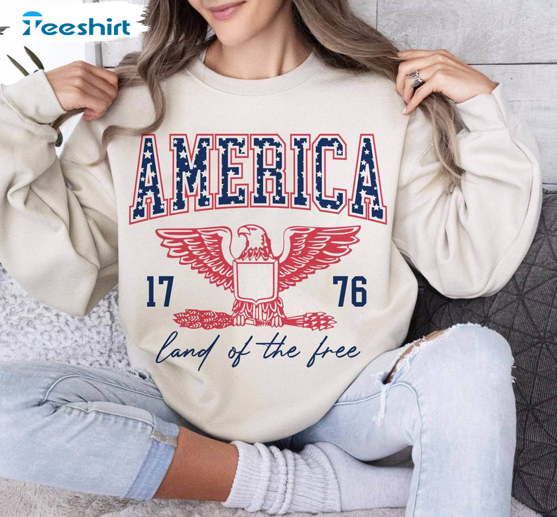 Land Of The Free Because Of The Brave Shirt, Retro 4th Of July Unisex Hoodie Short Sleeve