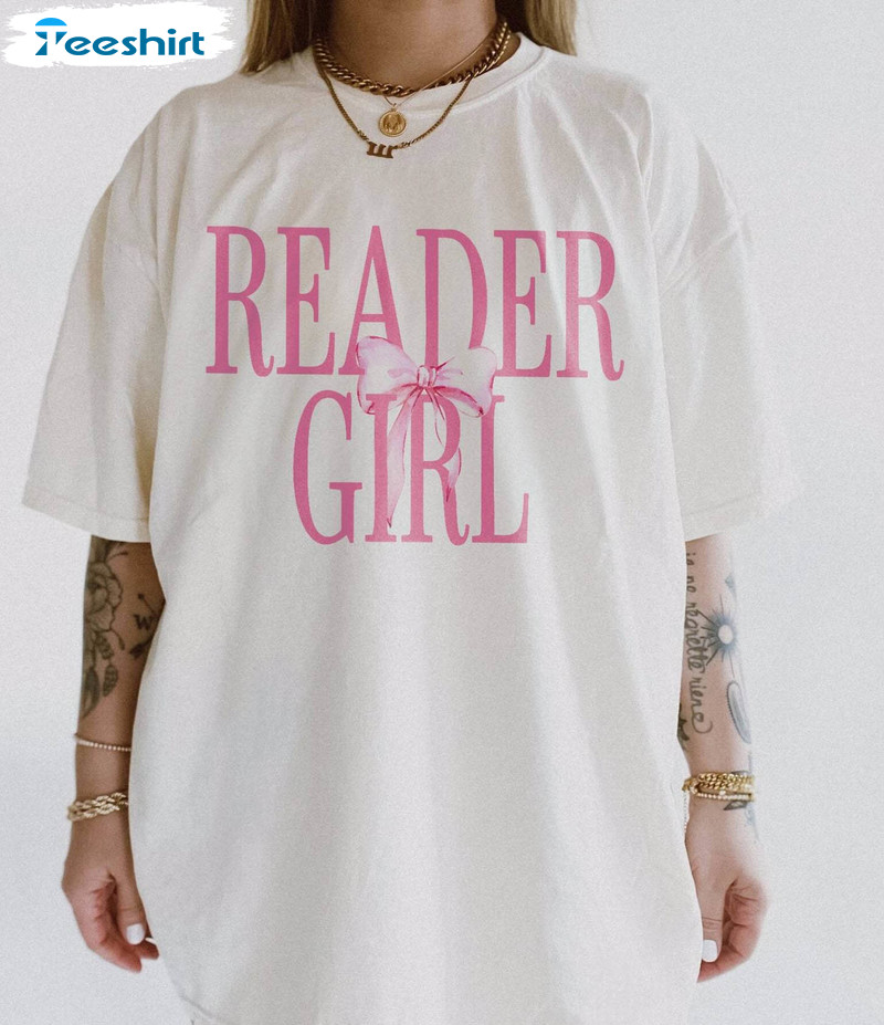 Reader Girl Shirt, Romance Book Club Crewneck Sweatshirt Tee Tops