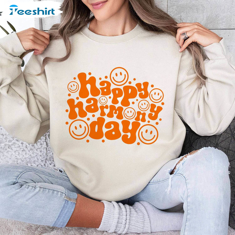 Trendy Retro Groovy Shirt, Harmony Day Short Sleeve Crewneck Sweatshirt