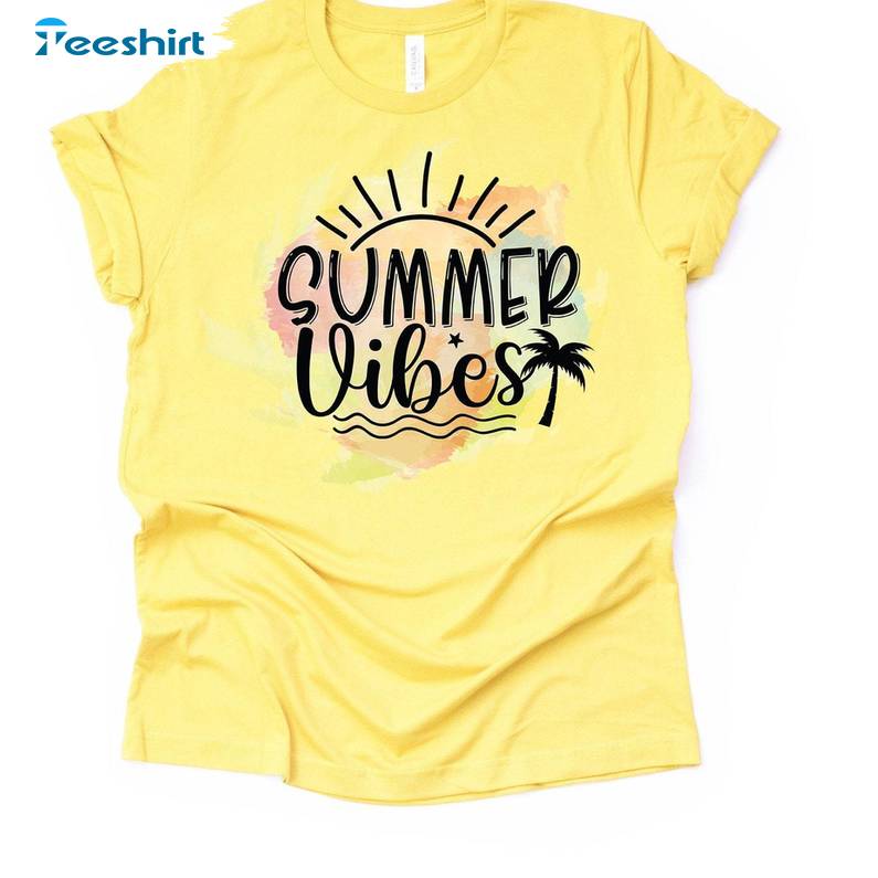 Summer Vibes Inspired Shirt, Neutral Summer Palm Tree Short Sleeve Sweater