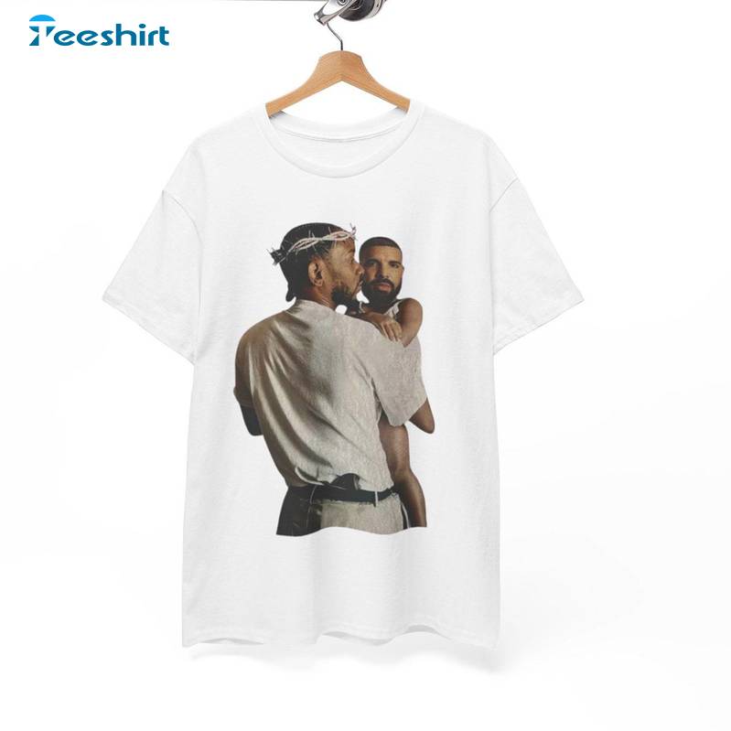 Kendrick Lamar Holding Baby Drake T Shirt, Creative Kendrick Lamar Shirt Sweater