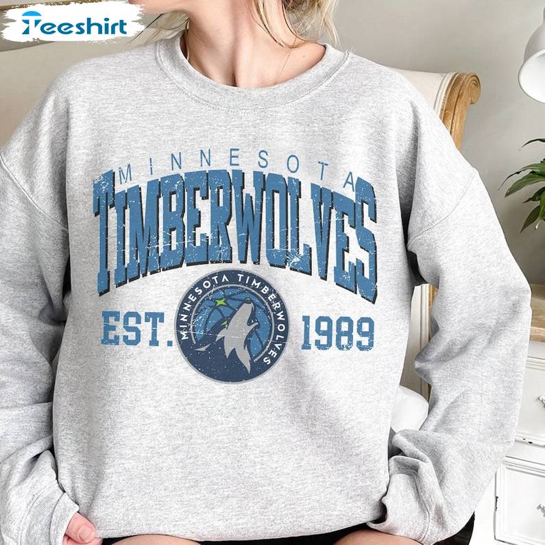 Trendy Minnesota Basketball Unisex Hoodie, Comfort Minnesota Timberwolves Shirt Short Sleeve