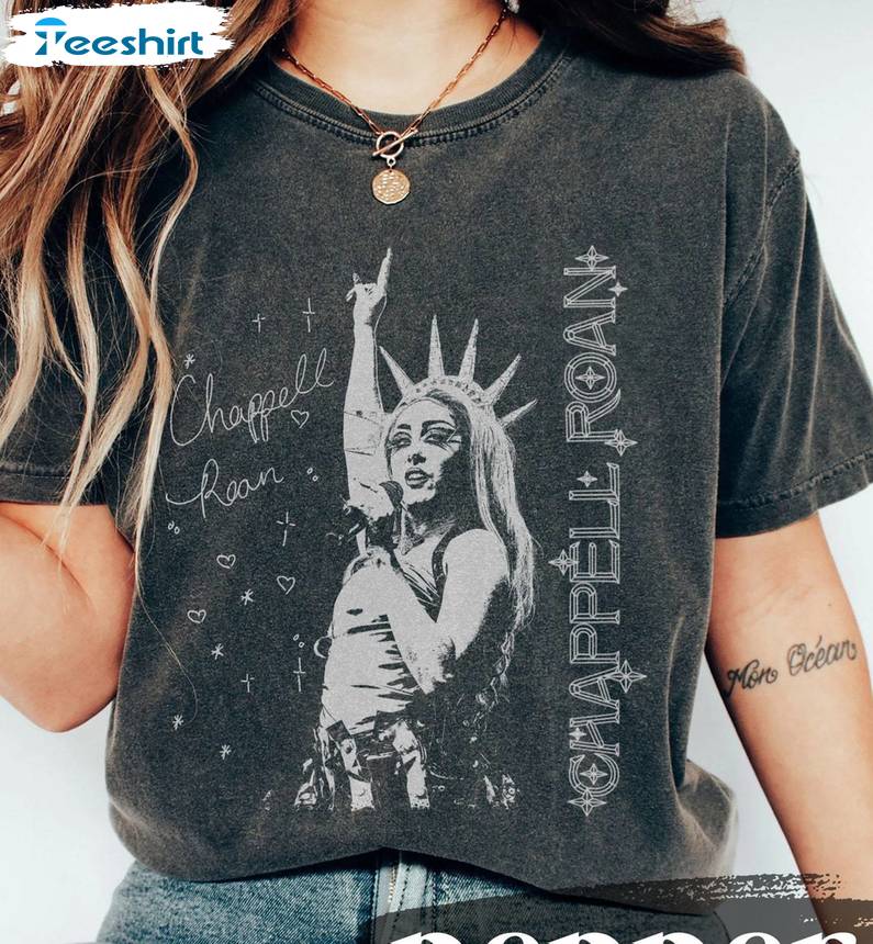 Trendy Statue Of Liberty Unisex Hoodie, Must Have Chappell Roan Shirt Long Sleeve