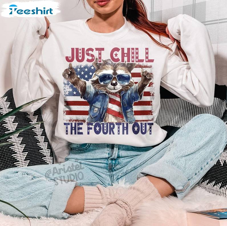 Retro 4th Of July Crewneck, Groovy Just Chill The Fourth Out Raccoon Shirt Sweater