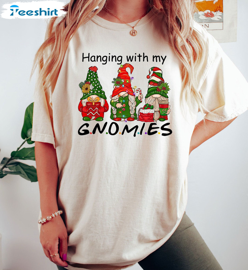 Hanging With My Gnomies Shirt - Vintage Christmas Long Sleeve Unisex Hoodie